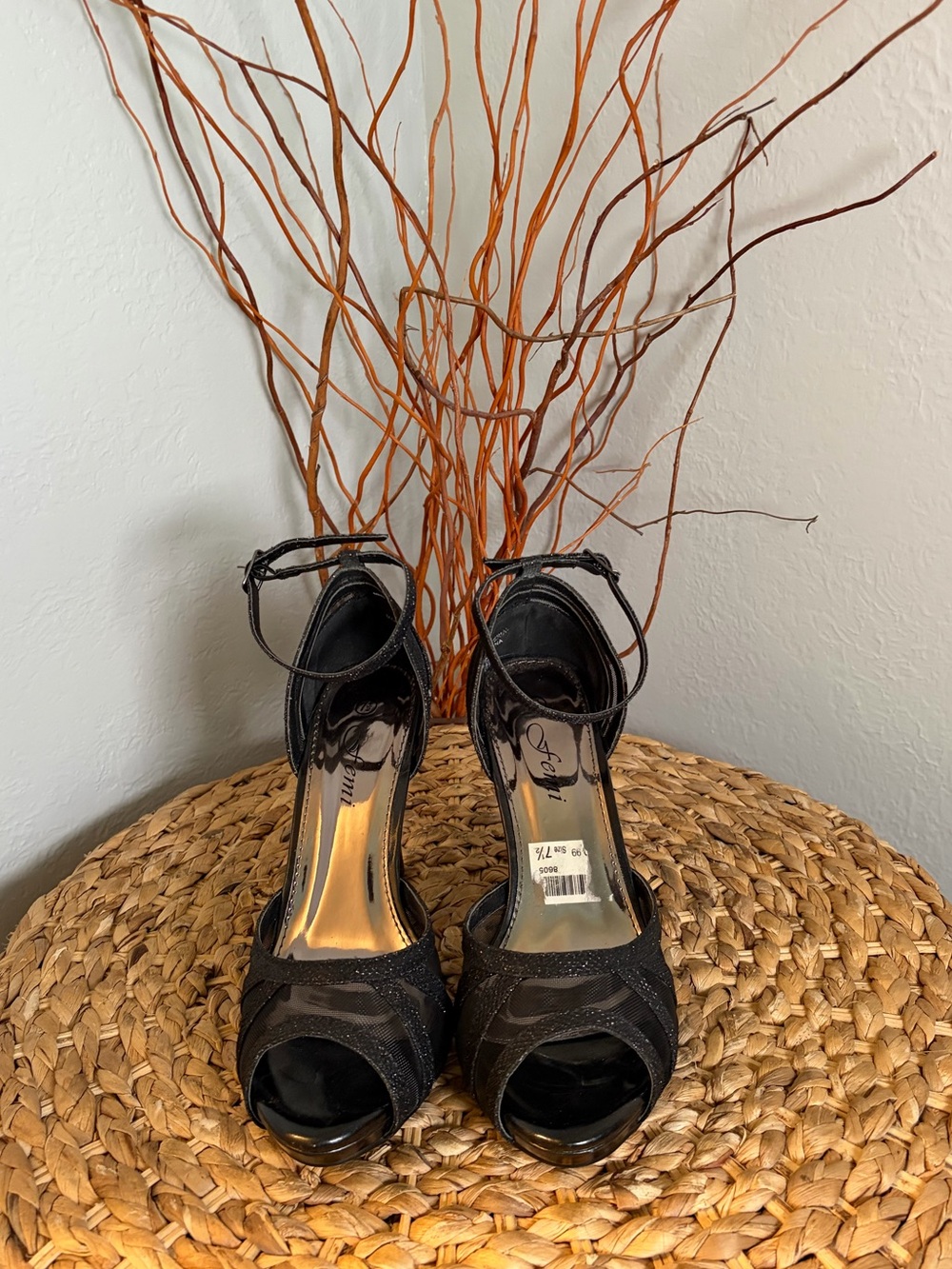 PEEP-TOE ANKLE STRAP HEELS